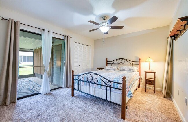Building Photo - 2478 Bentley Dr
