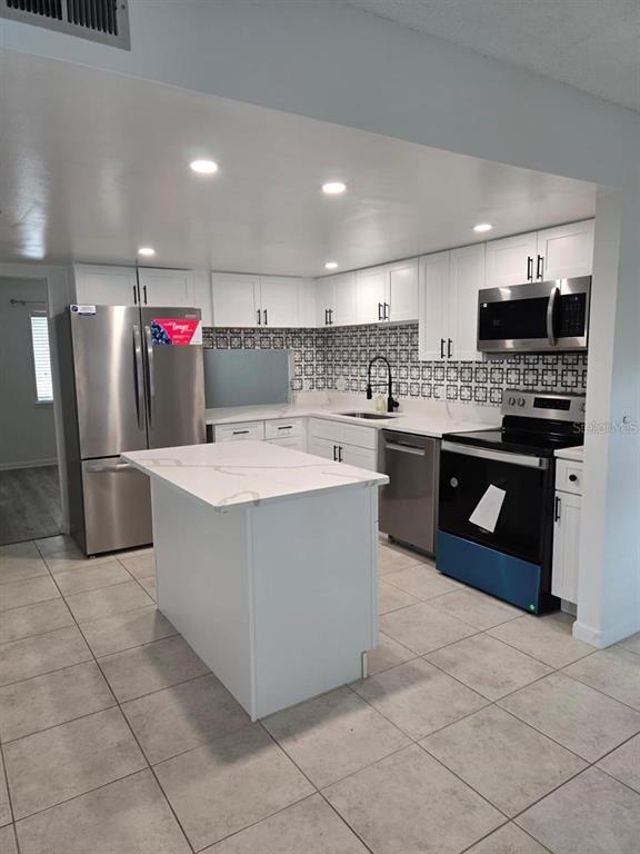 Building Photo - 710 St Matthew Cir