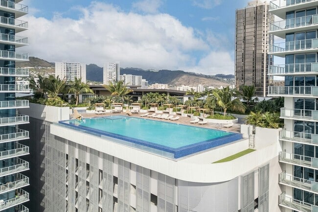 Building Photo - 1500 Rycroft St