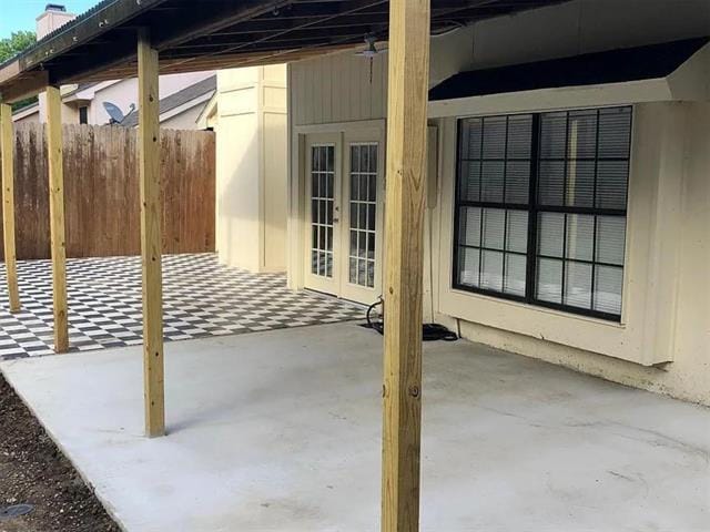 Building Photo - 2207 Gladstone Dr