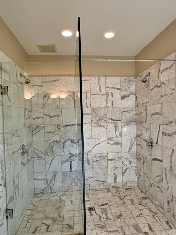 Building Photo - 10978 Squirrel Creek Rd