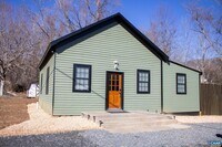 Building Photo - 5 Brokenback Mountain Rd