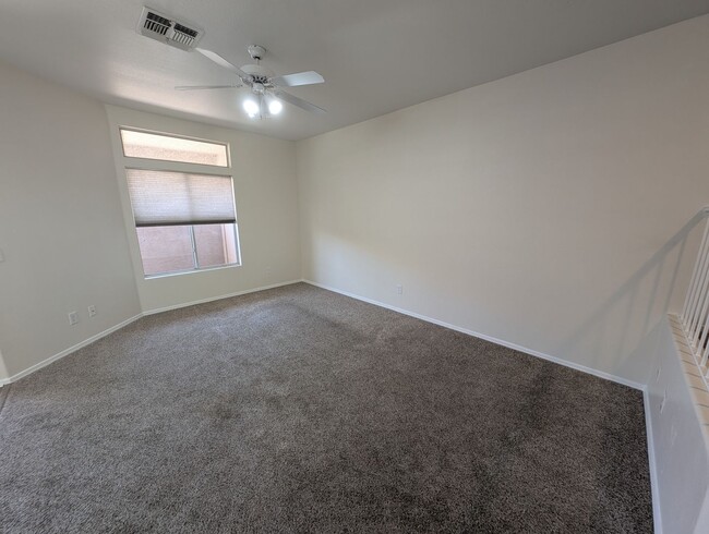Building Photo - 3 Bedroom Townhome at Townes at Southpark ...