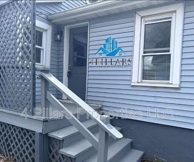 Building Photo - 162 W Commercial Ave