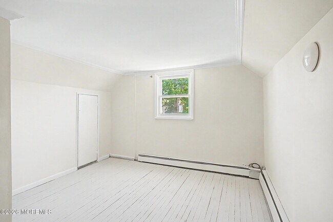 Building Photo - 1105 Emory St