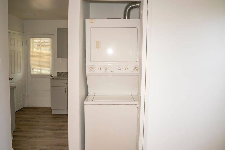 Building Photo - 8206 Old Harford Rd