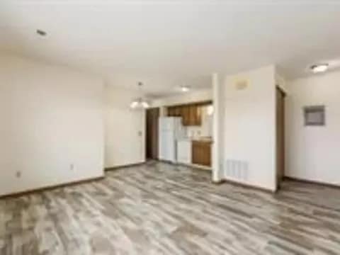 Building Photo - 573 Irving Wick Dr E