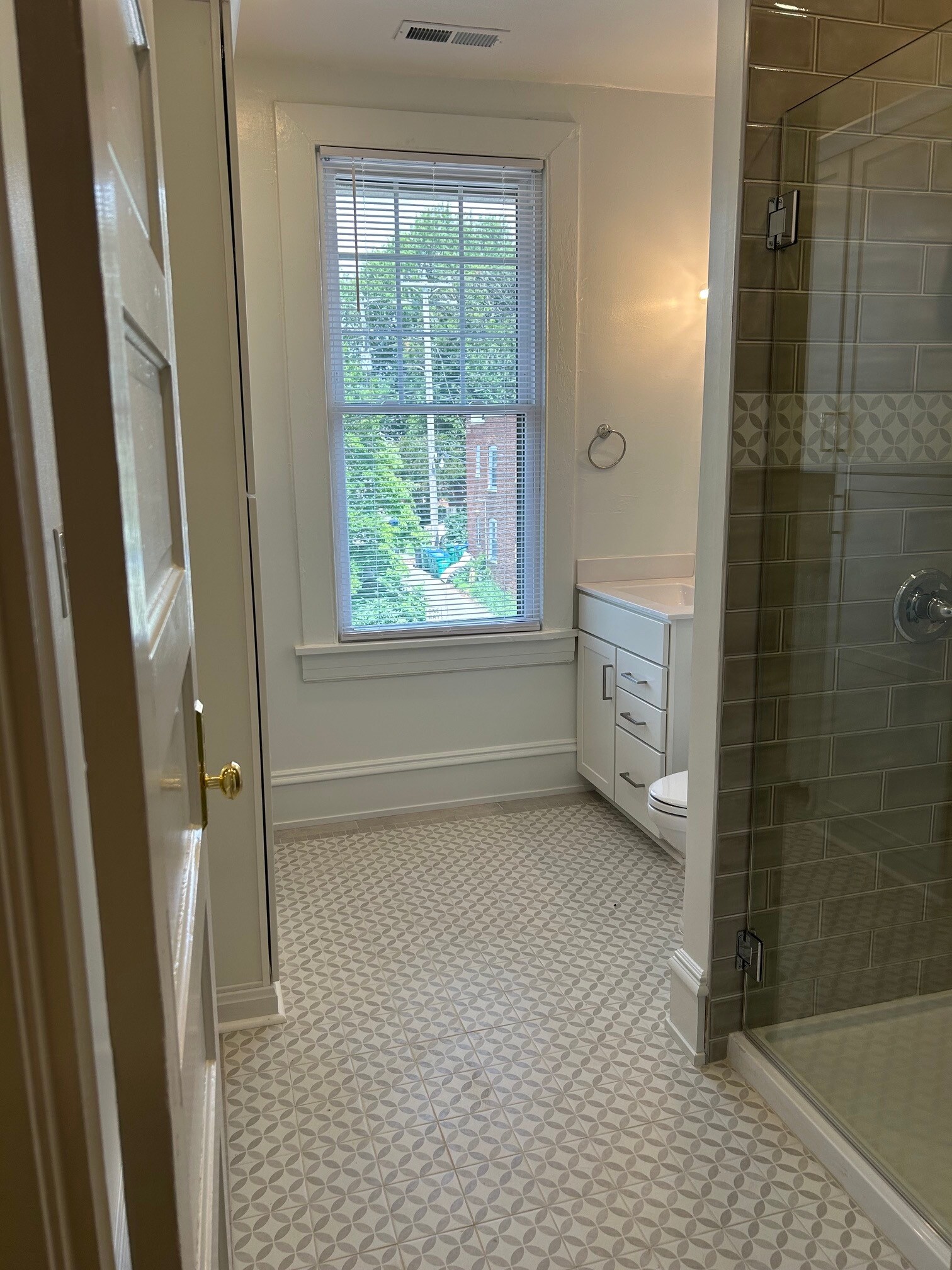 New master bath - 7 S Dooley Ave