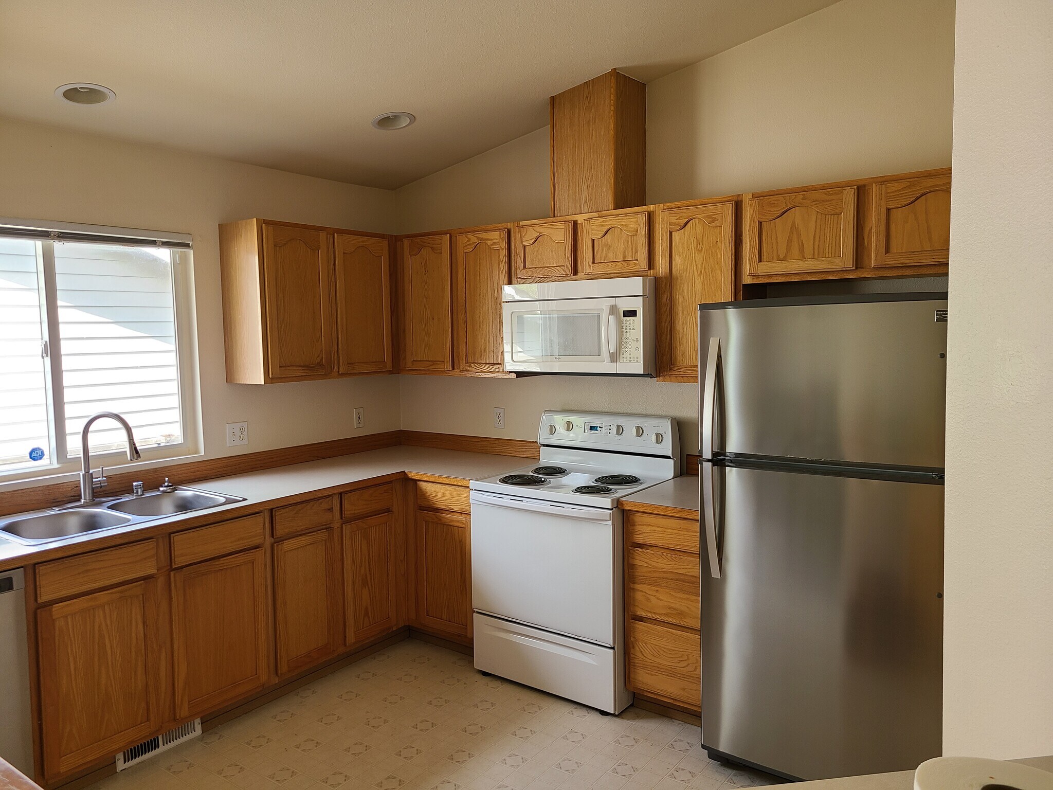 Building Photo - 2964 Sprague St