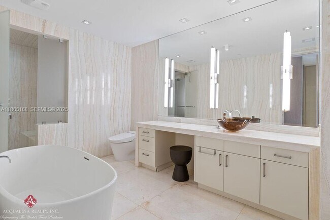 Building Photo - 17749 Collins Ave