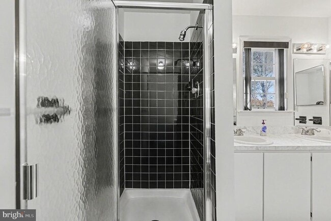 Building Photo - 1522 Isaacs Ct