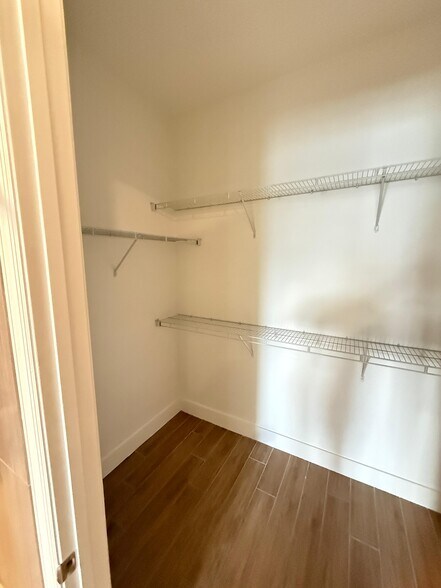 Building Photo - 2164 NE 167th St