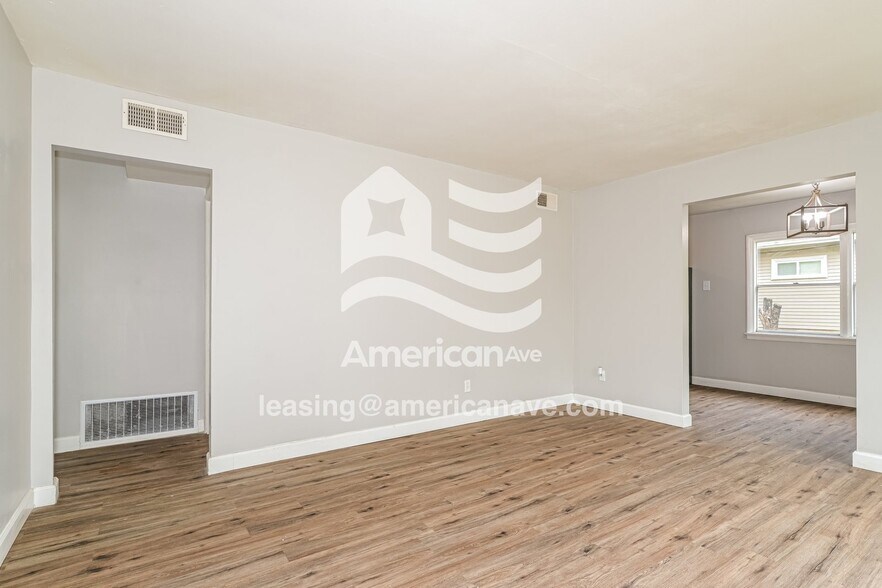 Building Photo - 1229 Northdale Ave