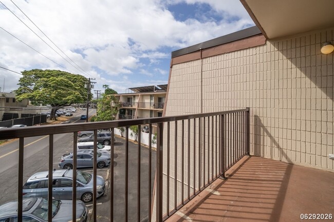 Building Photo - 98-731 Moanalua Lp.
