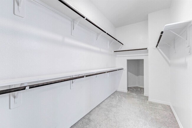 Building Photo - 30711 Thicket Ct