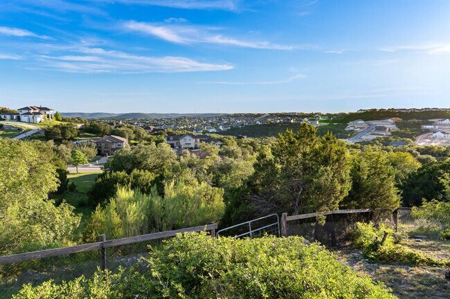 Building Photo - 1400 Camelback