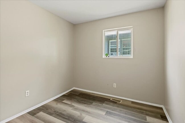 Building Photo - 2119 White Ave