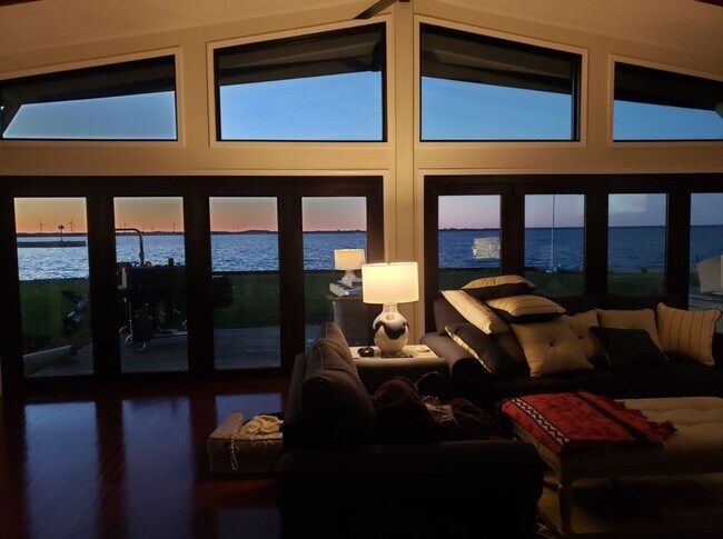 Building Photo - Offered for Rent – Available April 1, 2026 St. Lawrence Seaway Luxury Waterfront Home – Cape Vinc...