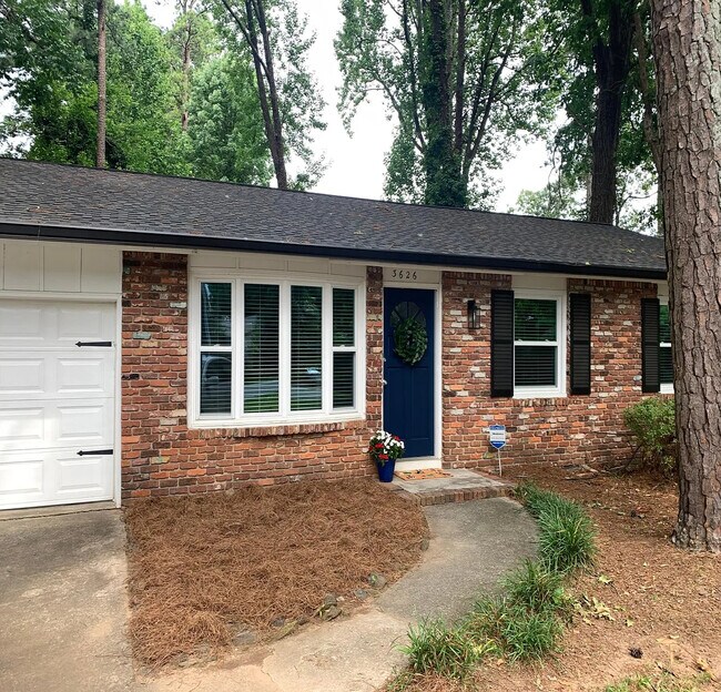 Building Photo - 3626 Admiral Dr