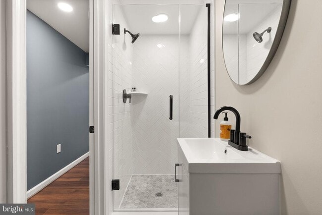 Building Photo - 7393 Colton Ln