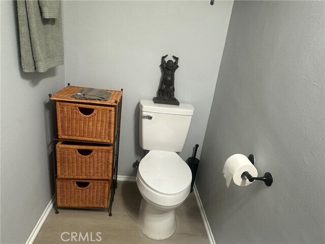 Building Photo - 8601 Wonderland Ave