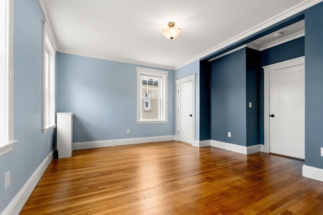Building Photo - 132 Sewall Ave