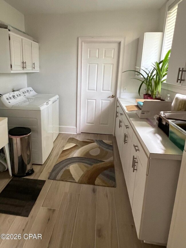 Building Photo - 631 Amberjack Dr