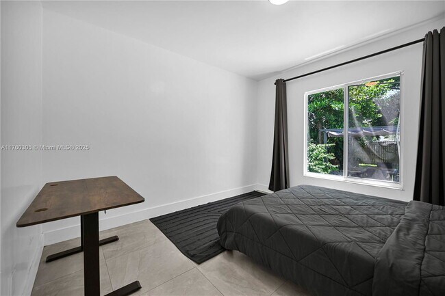 Building Photo - Northwest 50th Street, Miami, FL 33127 - 2...