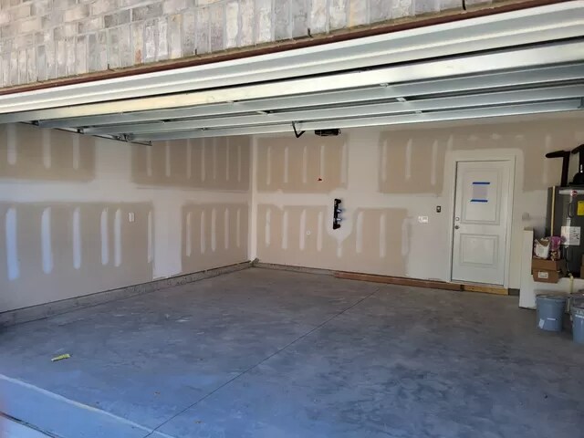 Building Photo - 201 Joneshaven Dr