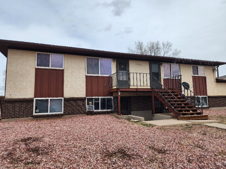 Building Photo - 4223 Forrest Hill Rd