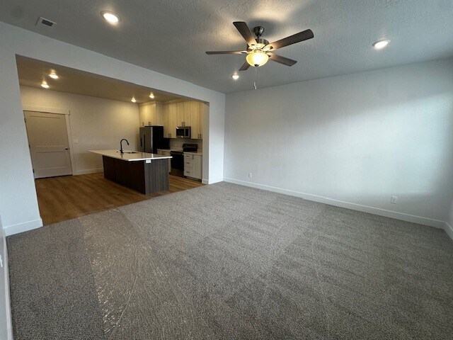 Building Photo - Springville TH 53
