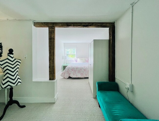 Building Photo - 301 Haviland Rd