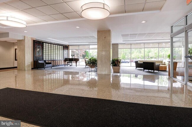 Building Photo - 10500 Rockville Pike