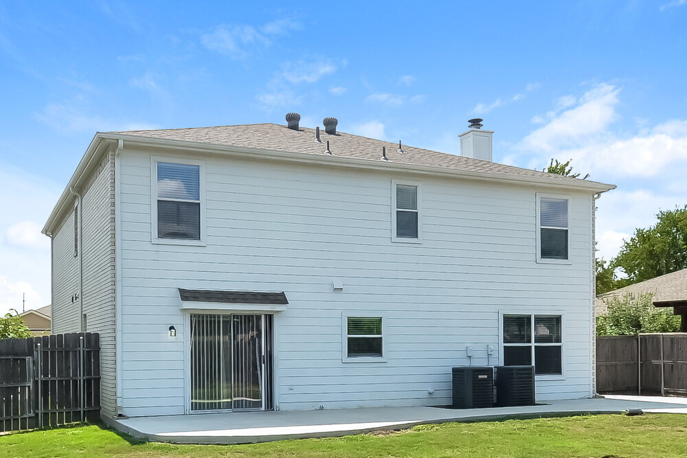 Building Photo - 4300 Sonoma Dr