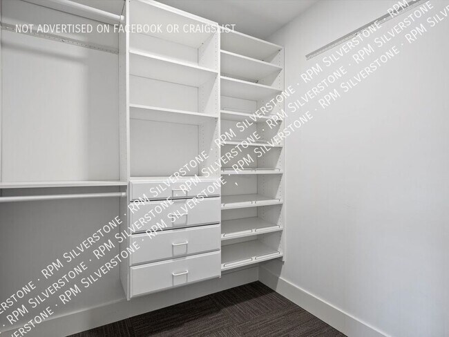 Building Photo - 1401 Walnut Blvd