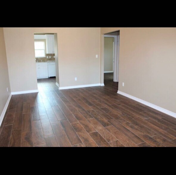 Building Photo - 1630 Samples Rd