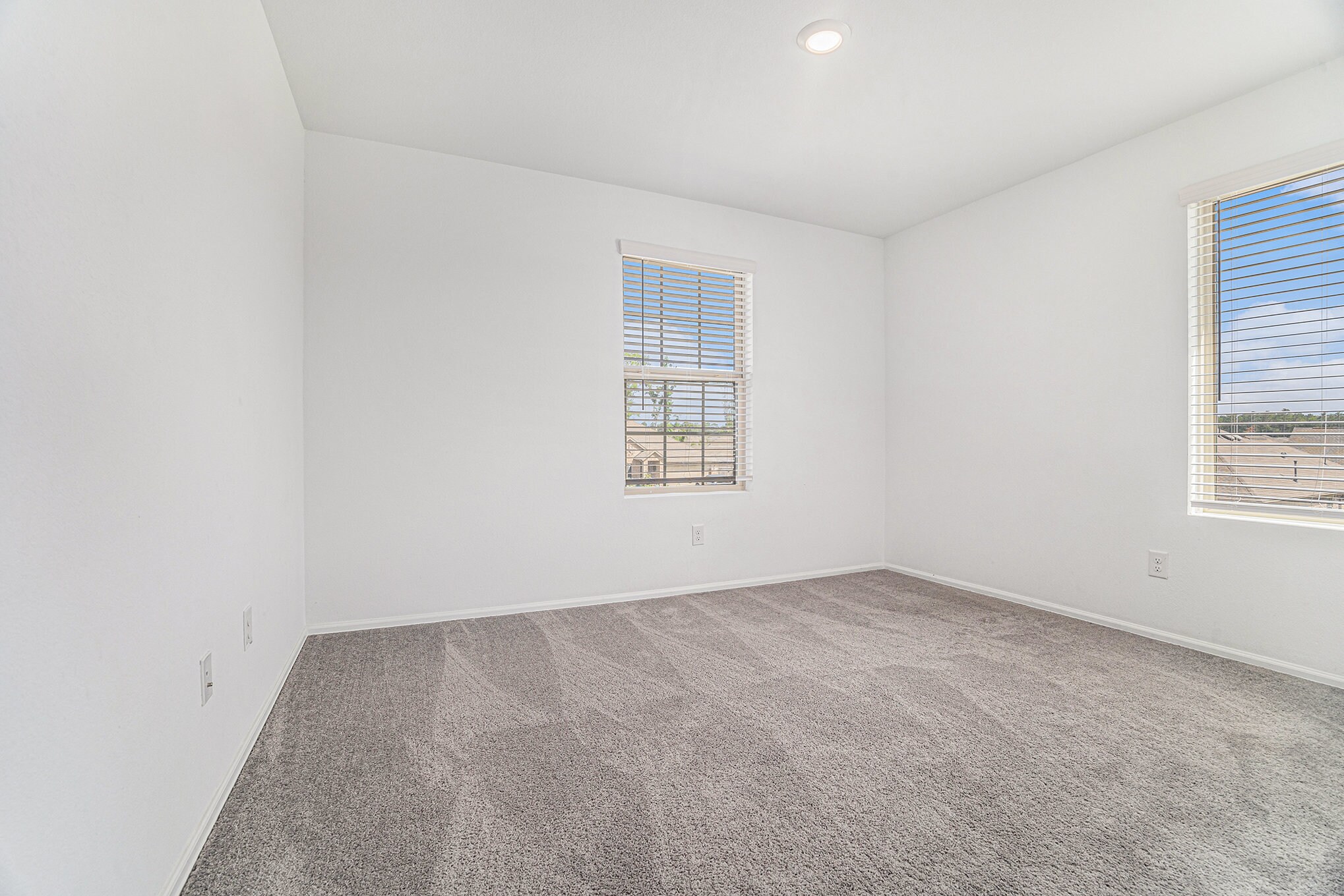 Building Photo - 19010 Sonora Chase Dr