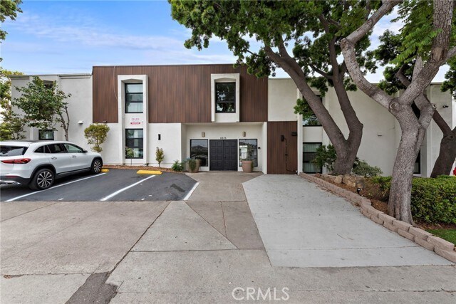 Building Photo - 6679 Linda Vista Rd