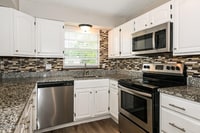 Building Photo - 10198 Luana Dr N