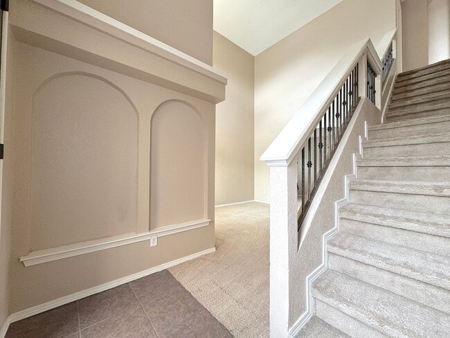 Building Photo - Sandstone Ranch Estates 3 Bed Refrig A/C!