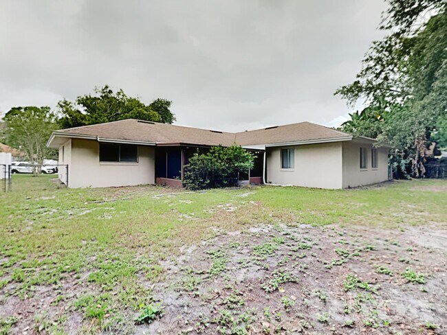 Building Photo - 260 12 League Cir