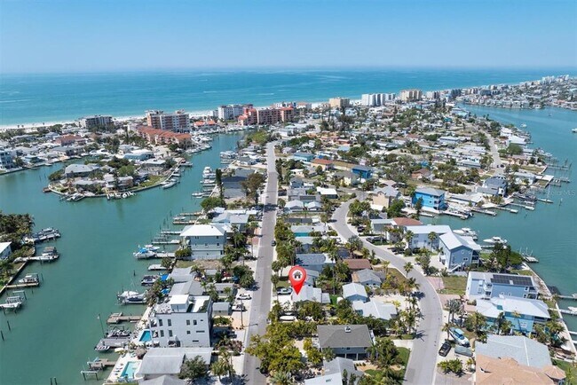 Building Photo - 358 Boca Ciega Dr
