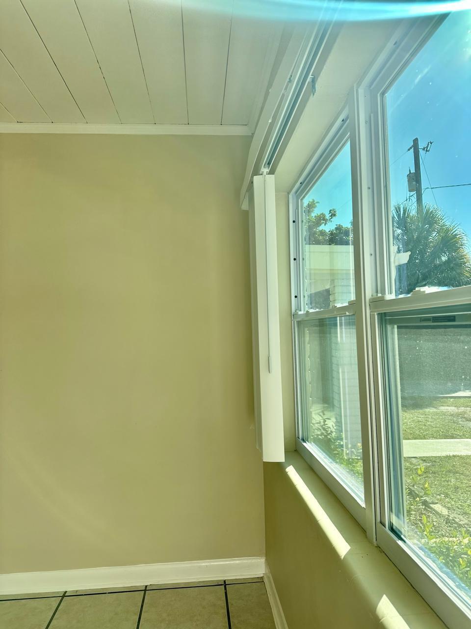 Building Photo - 616 S 6th St