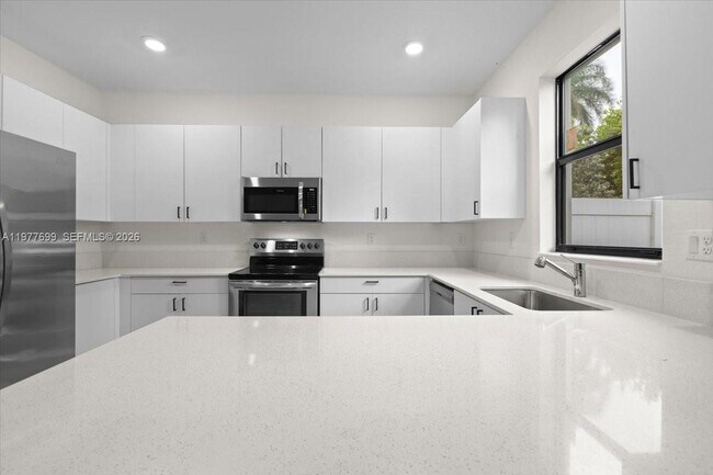 Building Photo - 20344 NW 6th Pl