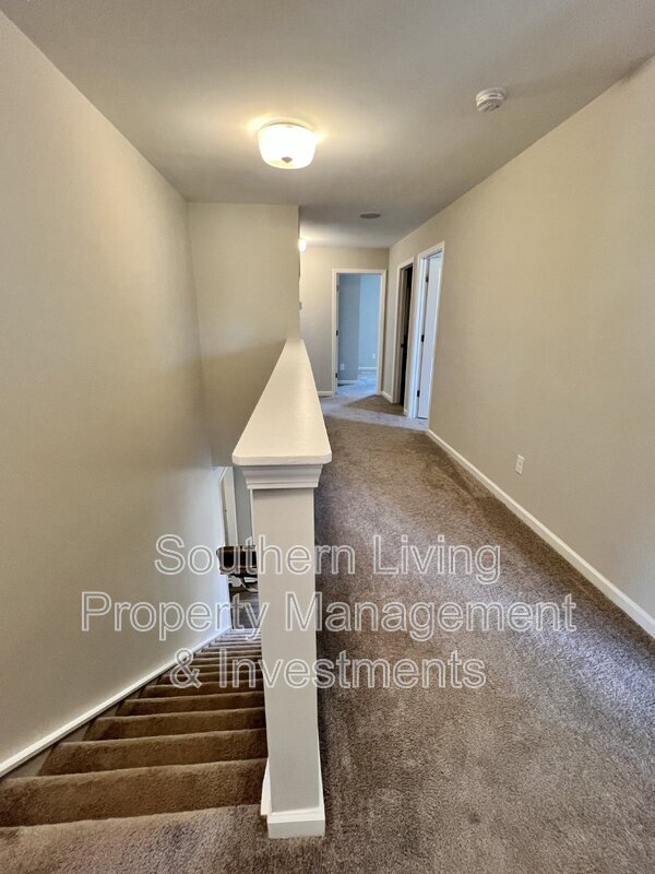 Building Photo - 1006 Creeks Landing Dr