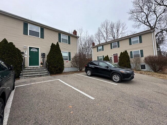 Building Photo - 6 McLaughlin St