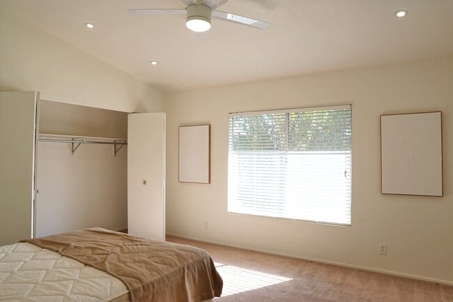 Building Photo - 53815 Avenida Carranza