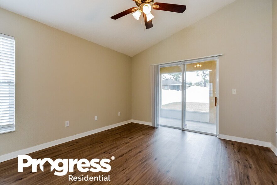 Building Photo - 2609 Athens Dr