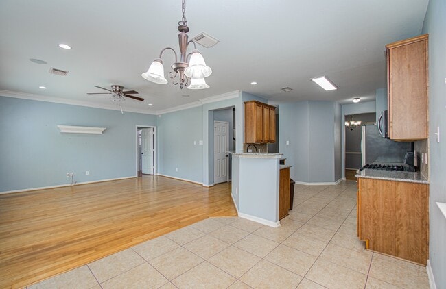 Building Photo - 6307 S Wintersage Ln