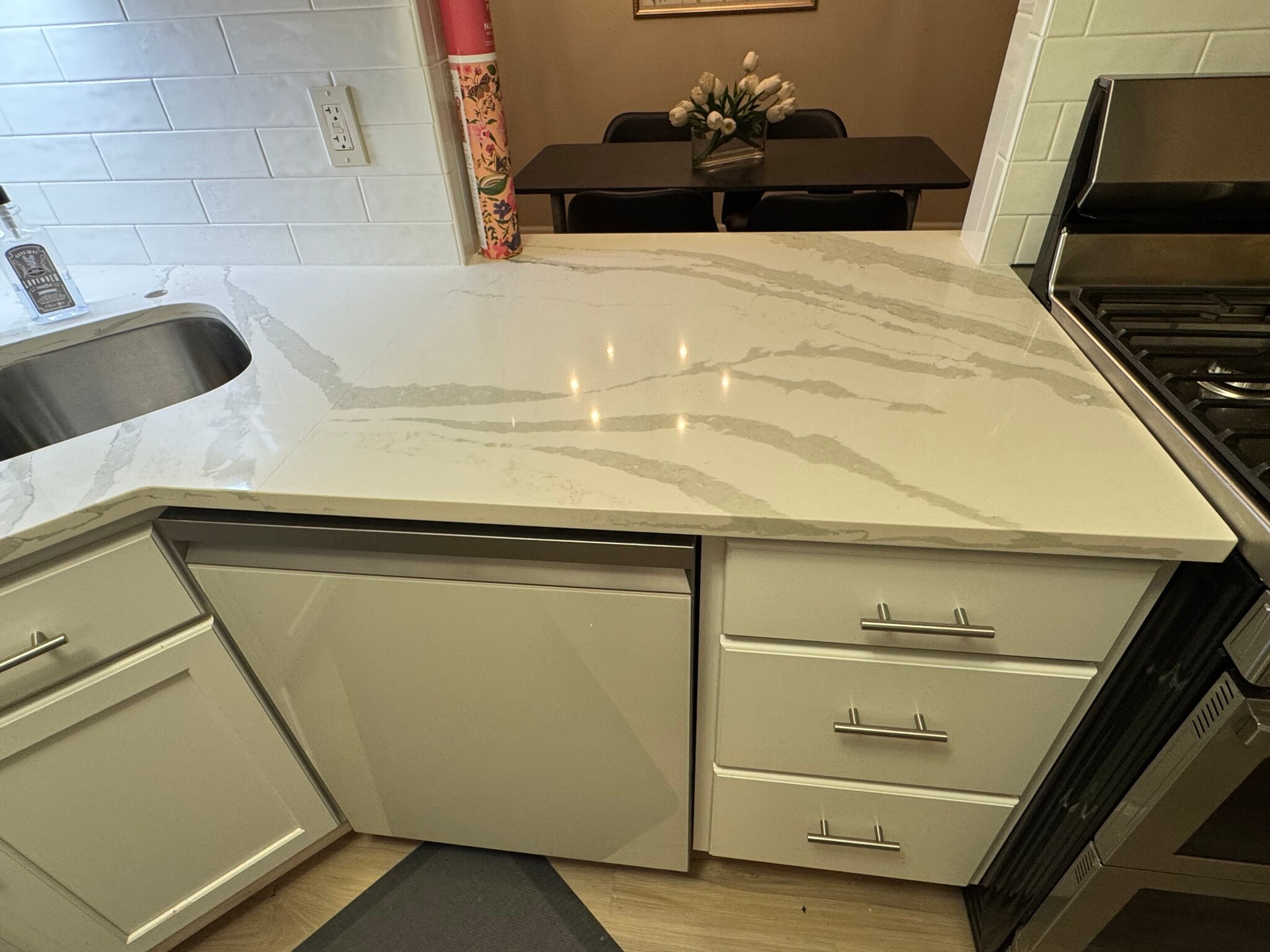 Pass through window to dining room - 7500 Cahill Rd